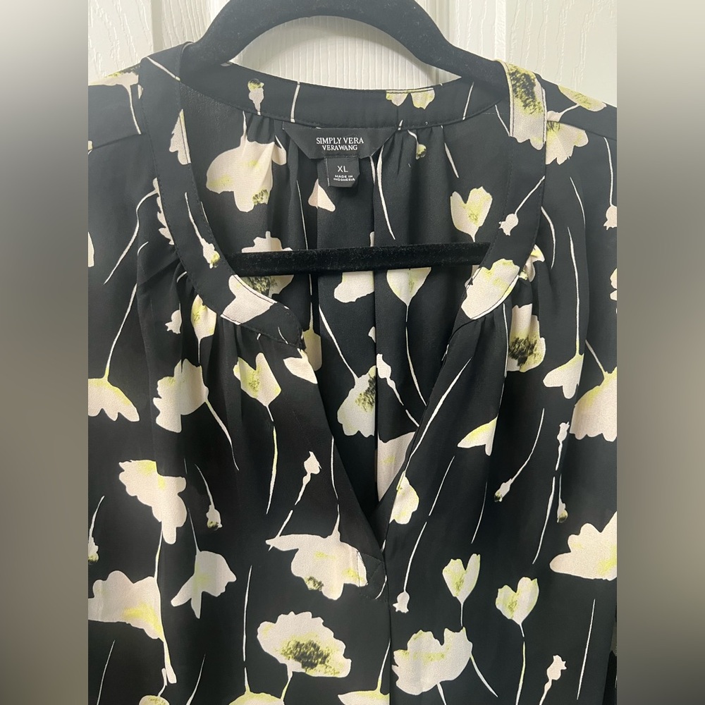 Simply Vera Vera Wang Cream and Black 3/4 Sleeve Blouse….XL…NWT - Picture 3 of 5